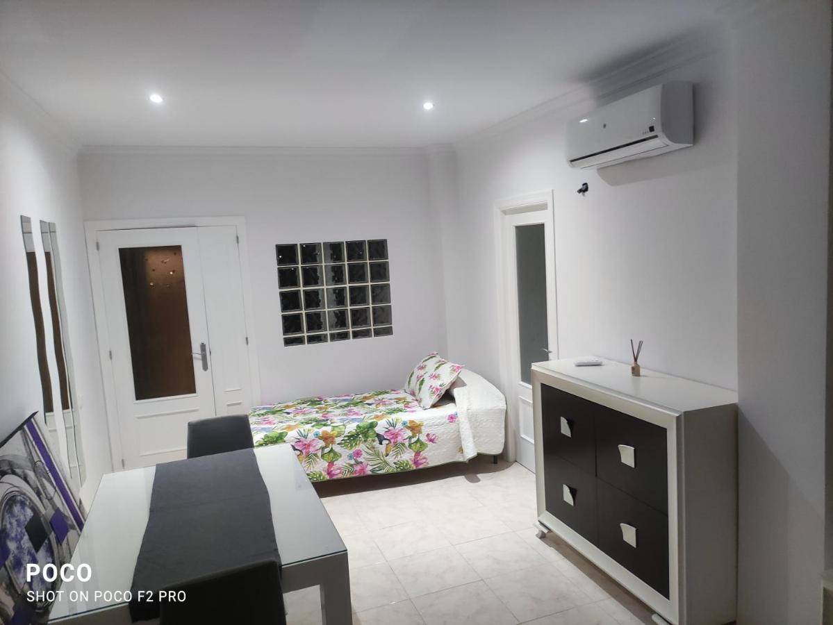 Apartamentos el rebalaje Roquetas de Mar Exterior foto